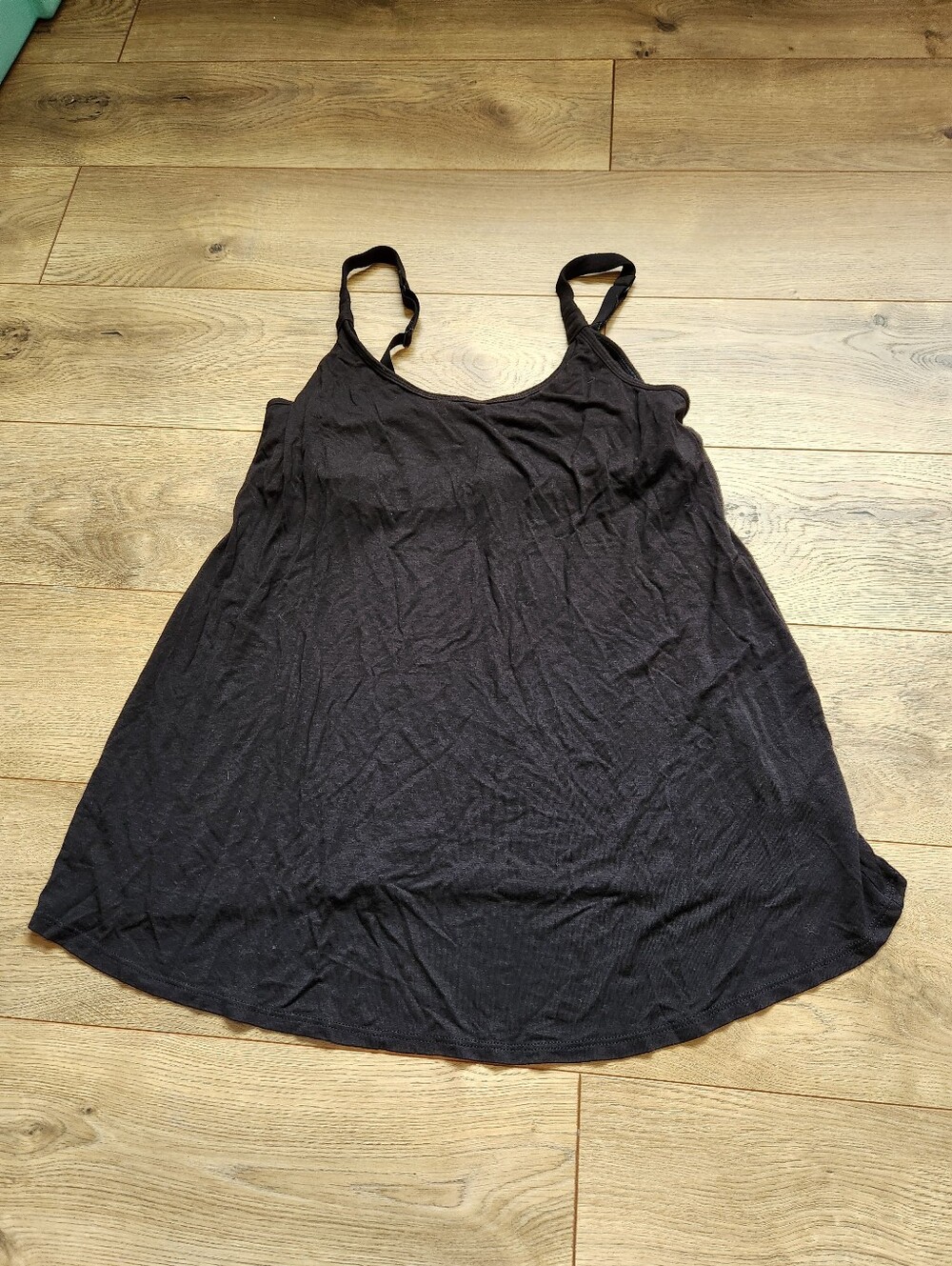L-XL Flowy Black Maternity Tank Top